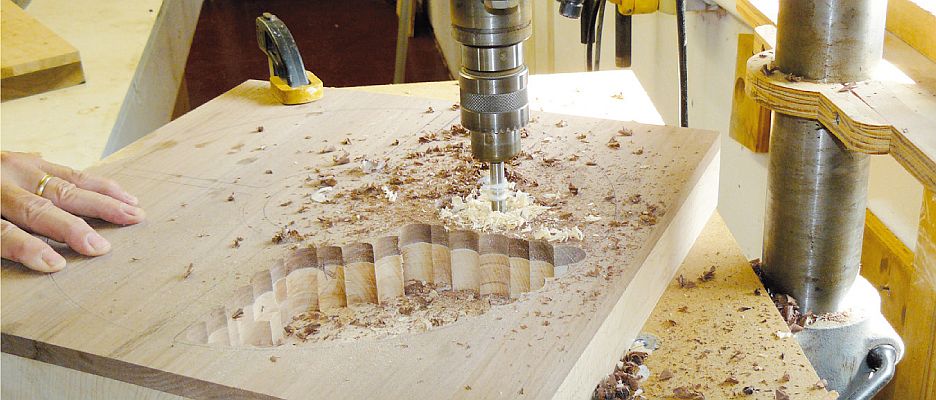 Step-by-step bowl and tray production - drilling