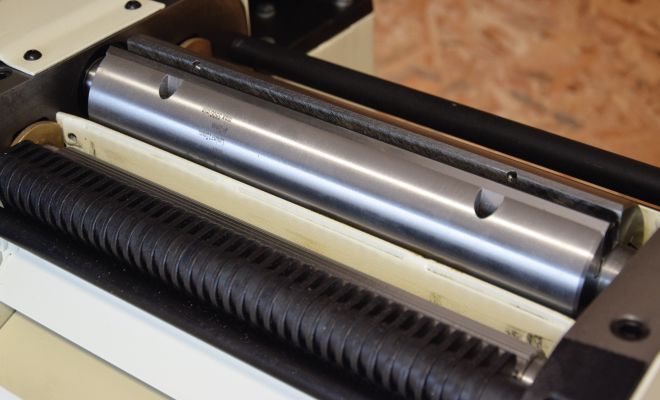 Cutter block with planer knives