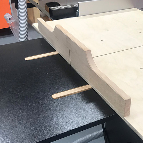 Making a Table Saw Sled for Crosscuts