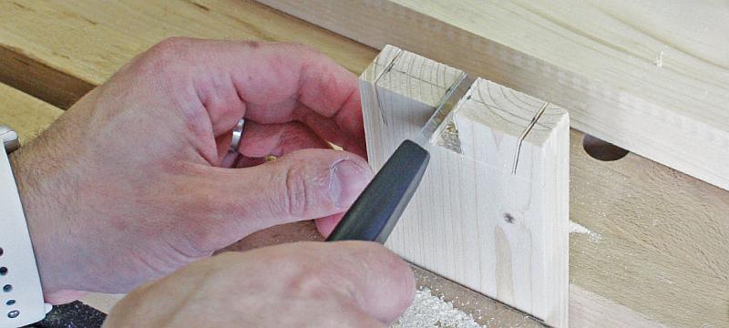 Dovetail joint production - cleaning up the opening